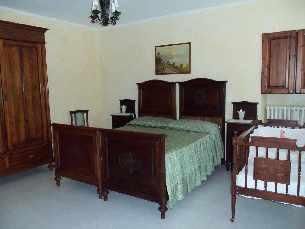 Casa Dei Ciliegi Castell'Alfero Vila Quarto foto