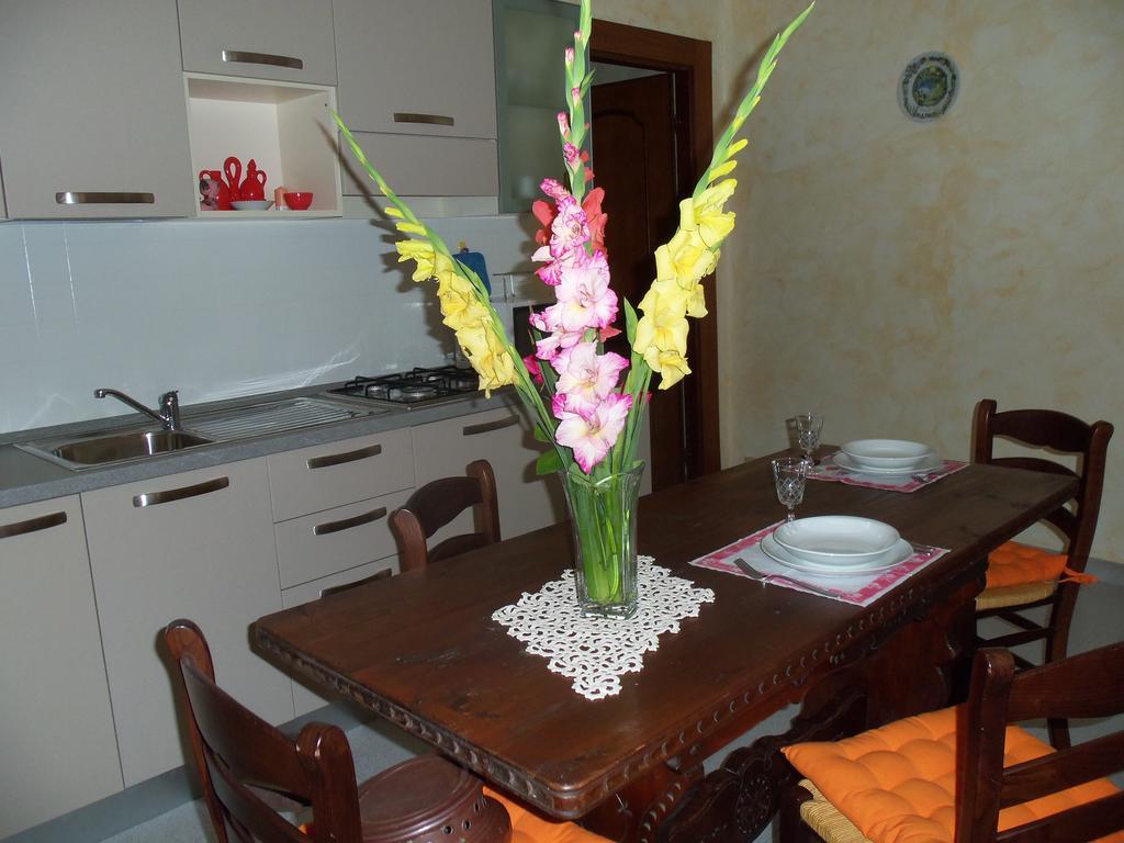 Casa Dei Ciliegi Castell'Alfero Vila Quarto foto
